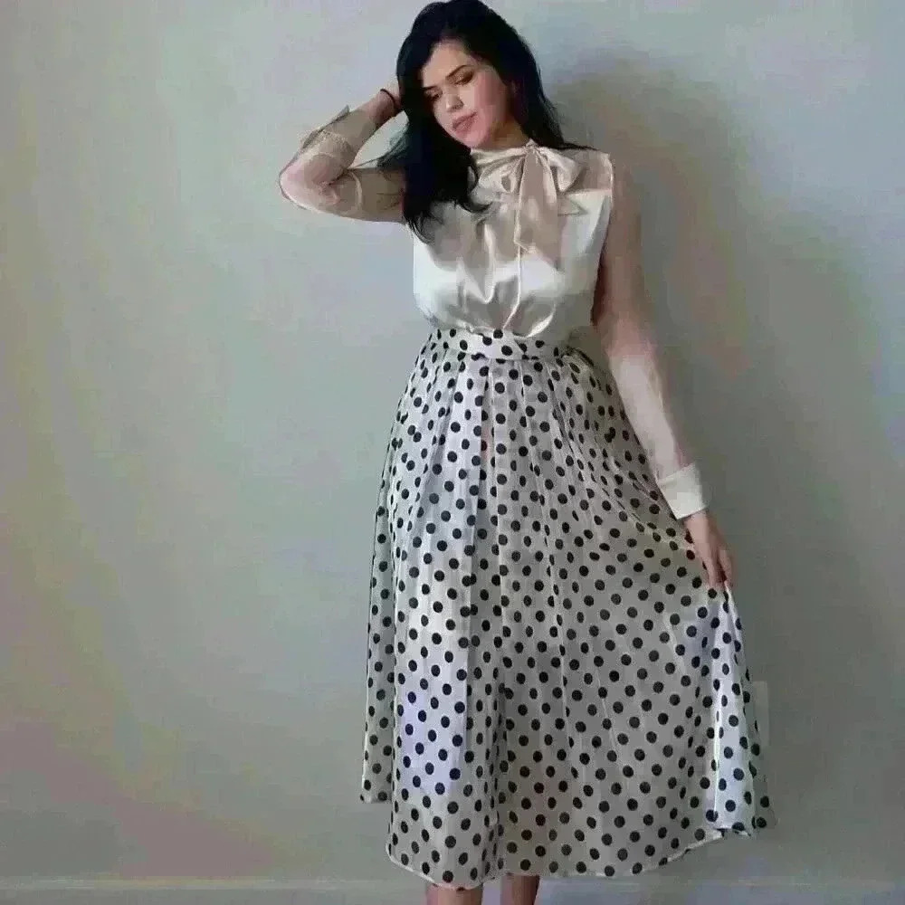 Modest Two-piece blouse and Midi skirt set - Picture 3 of 7